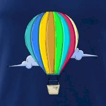 Horkovzdušný balon v oblacích