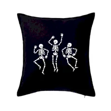 Tancující kostlivci