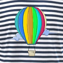 Horkovzdušný balon v oblacích