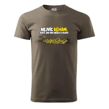Nejvíc běhám když jdu pro míčky k plotu