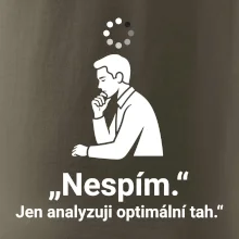 Nespím. Jen analyzuji optimální tah.