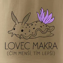 Lovec makra nahožábrý mořský plž s fialovými žábrami