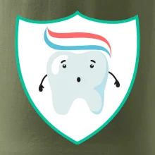 Zoubek na prsu - zubní pasta