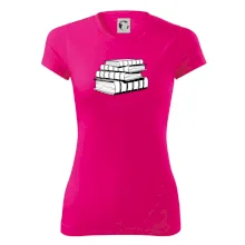 Knihy černobílé na sobě