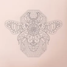 Steampunk včela černobílá