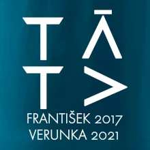 Táta v geometrickém fontu se jmény