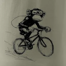 Opice s batohem na kole