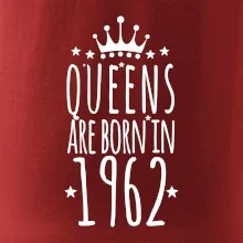 Queens are born in 1962