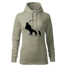 Rybář tahající rybu