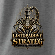 Listopadový stratég se štírem a šachovým králem