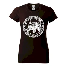 Mistr improvizace starý traktor