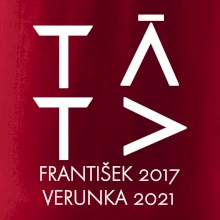 Táta v geometrickém fontu se jmény