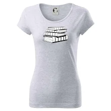 Knihy černobílé na sobě