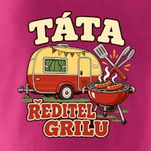 Táta ředitel grilu rodinné kempování s karavanem