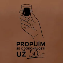 Panák alkoholu - propíjím se už 50 let