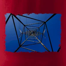 Stožár vysokého napětí zespodu