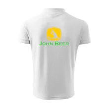 John Beer jelen s pivem