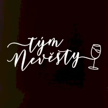 Tým nevěsty bílé víno