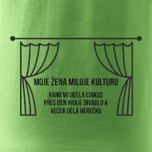 Žena miluje kulturu