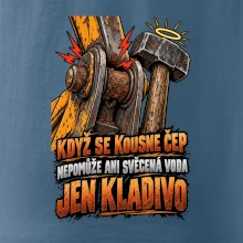 Zaseknutý čep bagru vyřeší kladivo