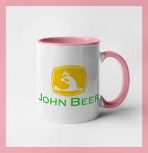 John Beer jelen s pivem