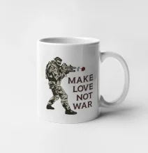 Růže ve zbrani, make love not war