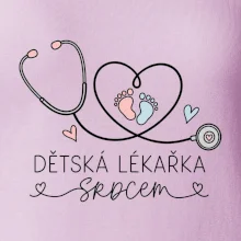 Dětská lékařka srdcem - stetoskop a dětské stopy