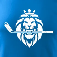 Lev s hokejkou v tlamě