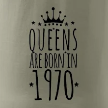 Queens are born in 1970