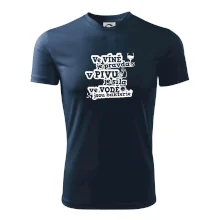 Ve víně je pravda, v pivu síla, ve vodě bakterie