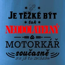 Je těžké být tak neodolatelný - motorkář