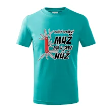 Každý správný muž, má u sebe nůž