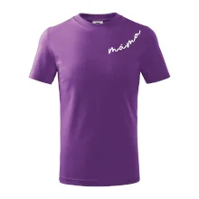 Psí máma se jmény na rukávu