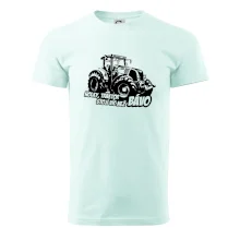 Holky, traktor stojí víc než bávo