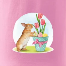 Velikonoční zajíček tulipány
