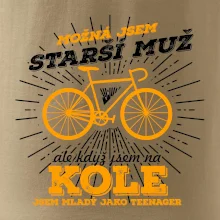 Starší muž - cyklista silniční kolo