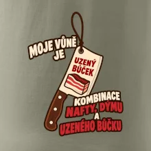 Vůně nafty dýmu a uzeného bůčku