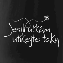 Jestli utíkám, tak utíkejte taky - včelař