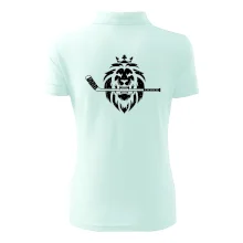 Lev s hokejkou v tlamě