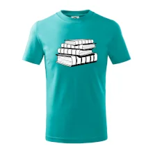 Knihy černobílé na sobě