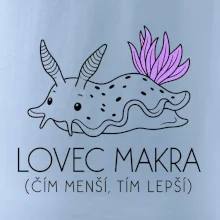 Lovec makra nahožábrý mořský plž s fialovými žábrami