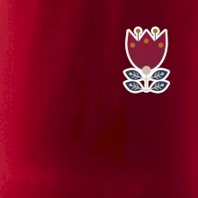 Folklor na prsu květina čtyřlistá