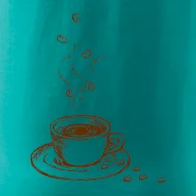 Hrnek plný čerstvé kávy