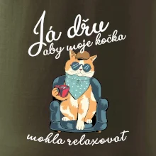 Já dřu, aby moje kočka mohla relaxovat