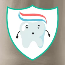 Zoubek na prsu - zubní pasta