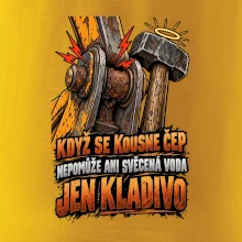 Zaseknutý čep bagru vyřeší kladivo