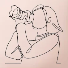 Fotografka stojící jedním tahem