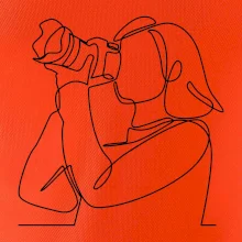 Fotografka stojící jedním tahem