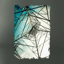 Barevné nebe - stožáry vysokého napětí