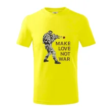 Růže ve zbrani, make love not war